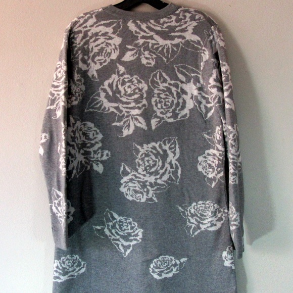 Heather Gray Jacquard Rose Boyfriend Cardigan - Picture 6 of 7